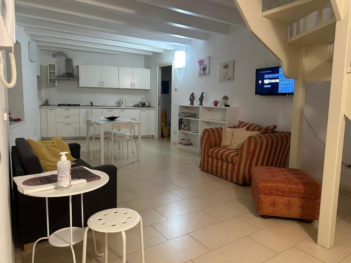 Feel - Accademia Carrara Apartment Bergamo Bagian luar foto